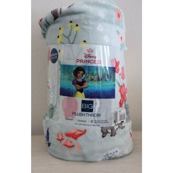 The Big One Disney Princess Snow White SuperSoft Oversized Plush Throw 5ft x 6ft - Picture 1 of 6